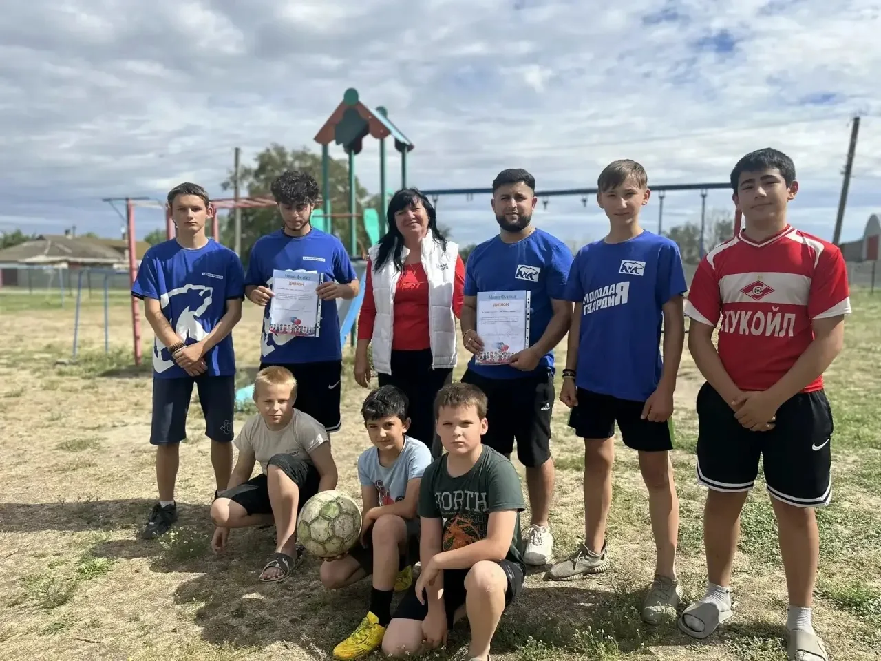 ⚽️ Футбол – удивительная игра. Пока одни ищут, что нас отличает, он быстро находит то, что объединяе