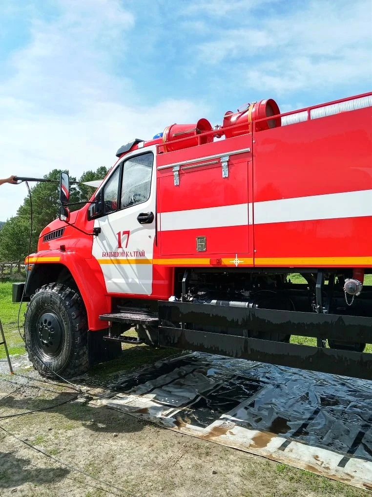 🚒 От учебного огнетушителя — к настоящему пожару

У сотрудников ПЧ ГПС №17 в Залесовском районе сег