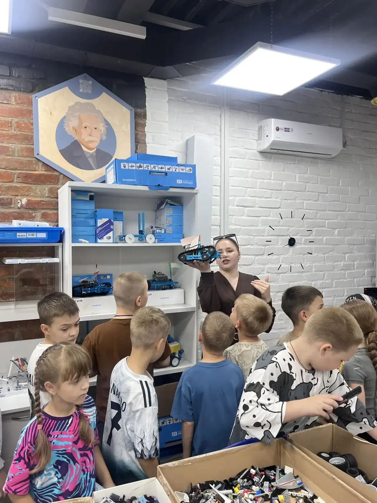 🌟 День, полный открытий в «Антаресе»! 🌟

Наши ребята побывали в Центре одарённых детей «Антарес», 