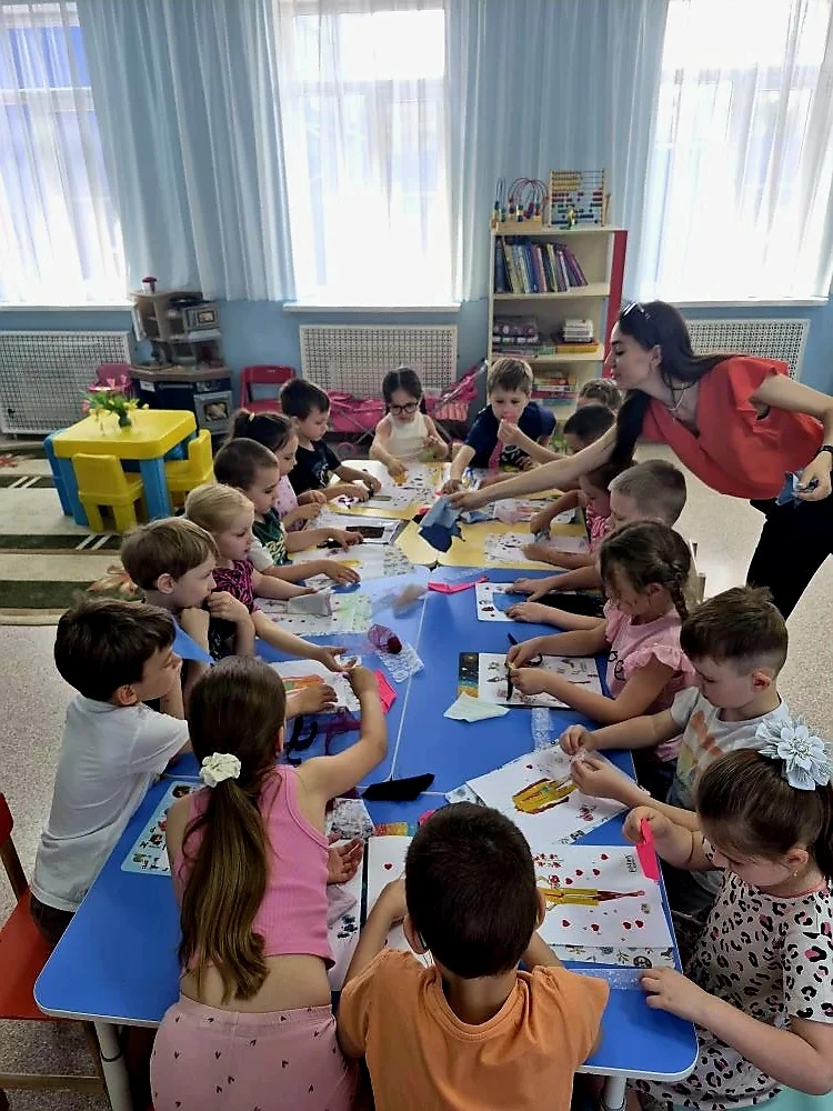 ✨️В старшей и подготовительной к школе группах прошло необычное и очень творческое занятие! ✨  

Его