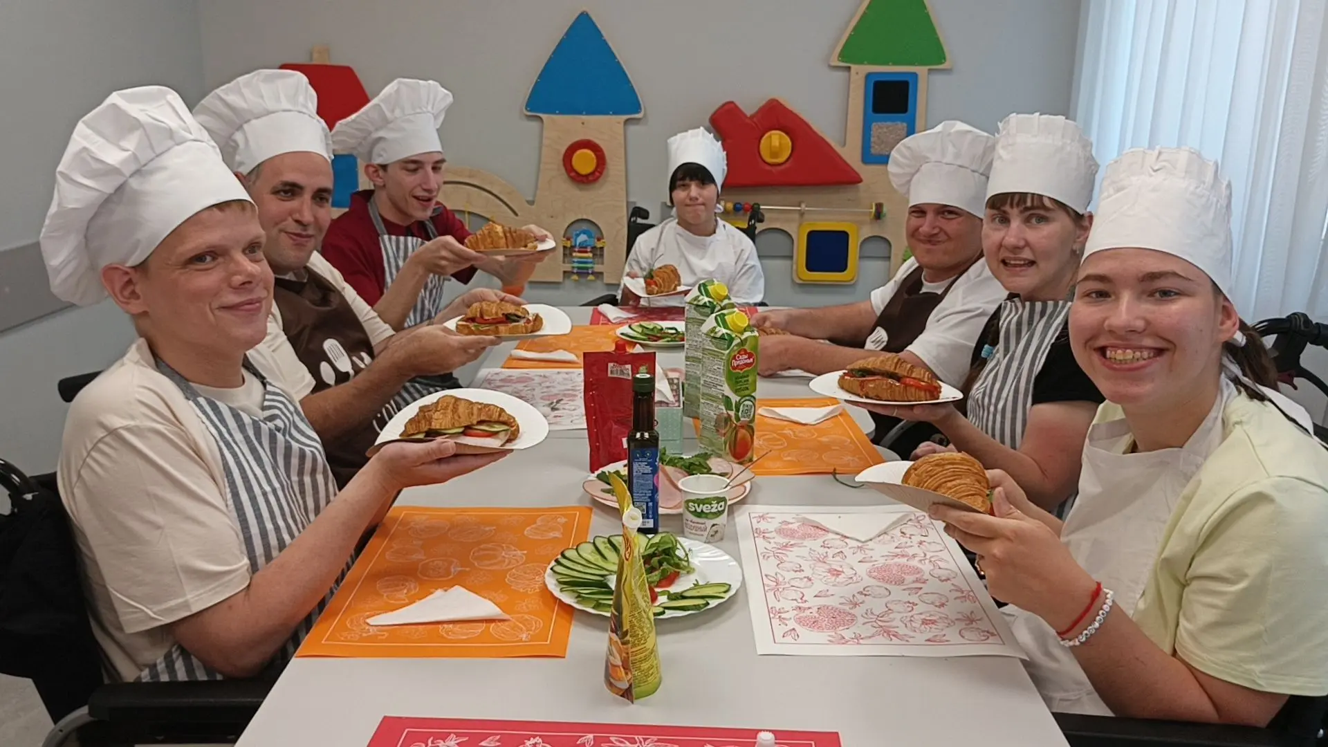 «Вкусная» реабилитация

📍На базе Тимашевского дома милосердия работает кружок «Магия вкуса и уюта».