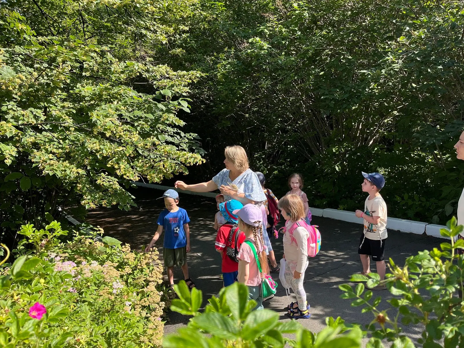 В День семьи, любви и верности 👨‍👩‍👧‍👦 прошла экскурсия для дошкольников на природной территории