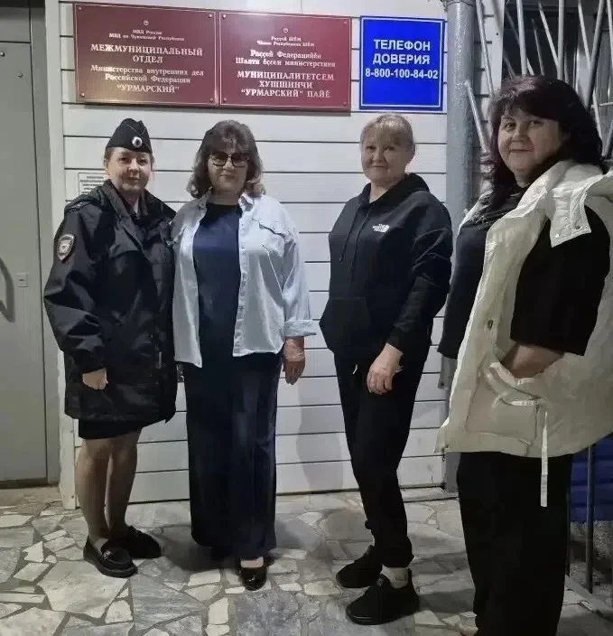 В Урмарской школе возобновлена работа летнего родительского патруля

В рамках профилактики правонару