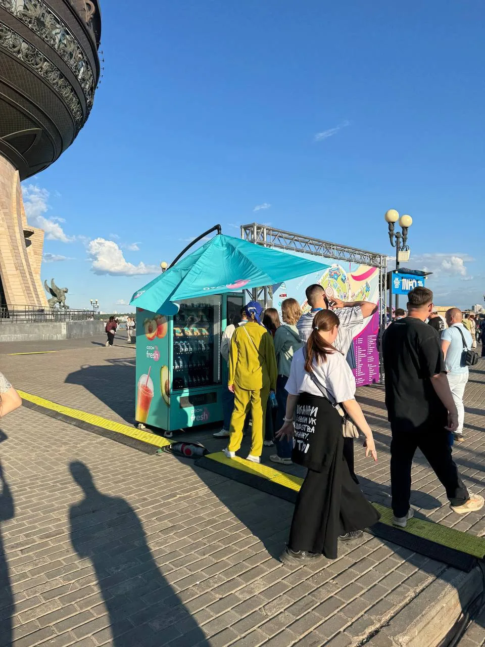 VK Fest 2026 стартовал в Казани 7 июня у Центра семьи «Казан» («Чаша»), и наши автоматы уже успели п