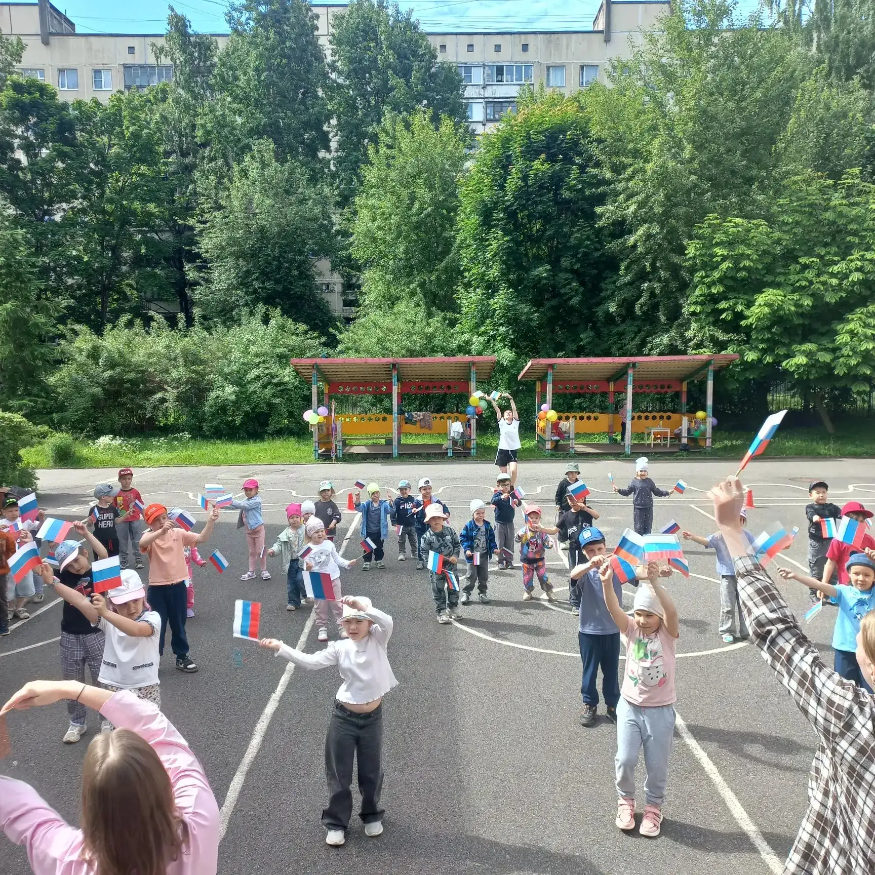 Скоро День России, а у нас уже праздник в сердцах! 🥰

Сегодня в группах говорили о главных символах