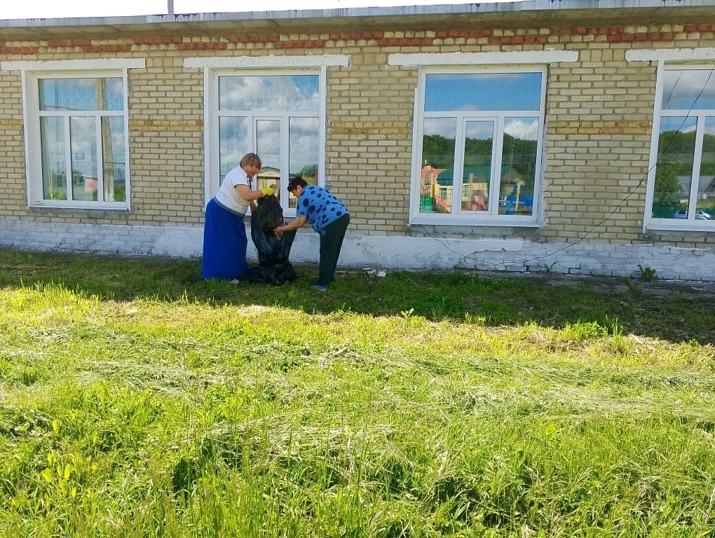 6 июня, на территории Высокинского сельсовета прошёл субботник, марафон -  чистоты в мероприятии при