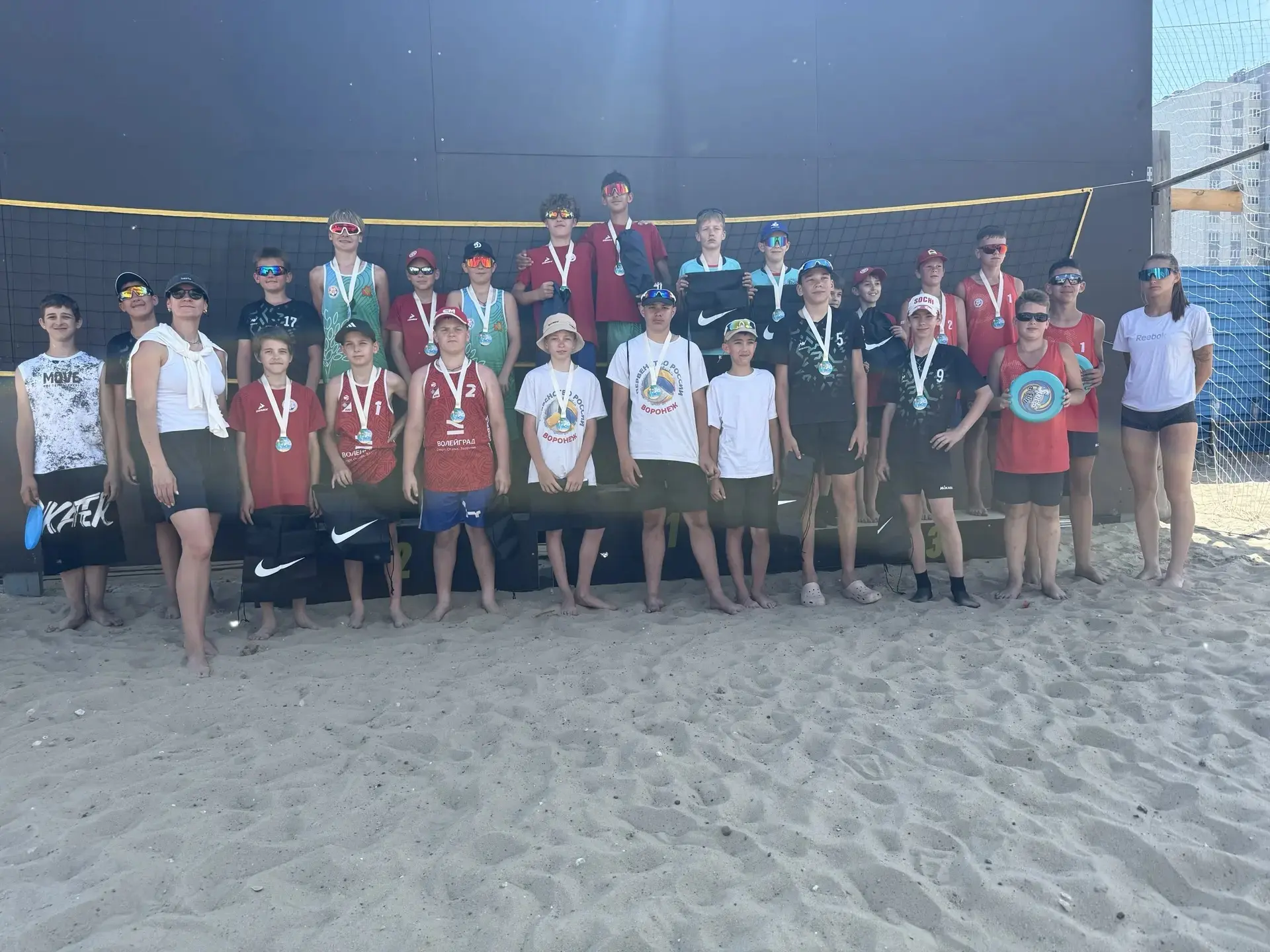 🏐 Воспитанники отделения волейбола нашей спортшколы достойно выступили на открытом турнире по пляжн