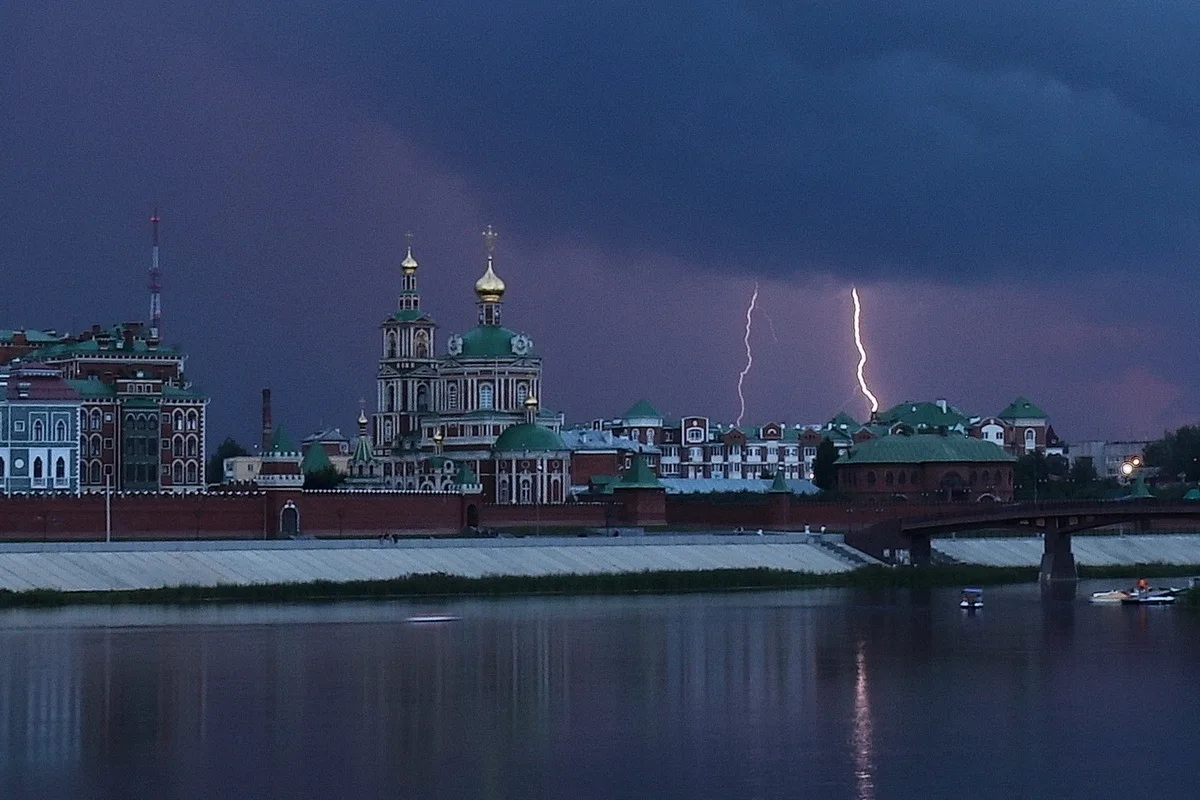 ❗Предупреждение о неблагоприятном погодном явлении

⛈️ Ожидается гроза, ливень, град, при грозе усил