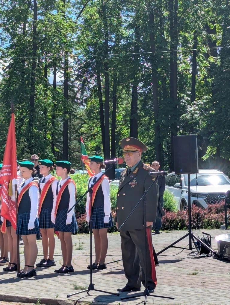 🎉С днём рождения, Юнармия!

Юнармейцы отряда Причал Большеключинской школы побывали на праздновании