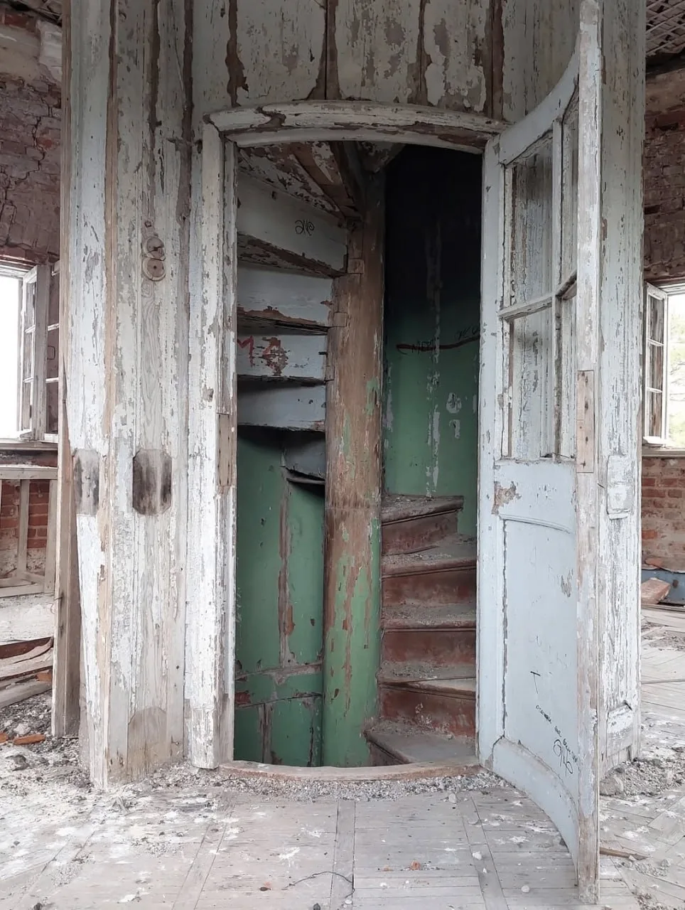 🏛  Усадьба Демидовых «Тайцы»
#ТаицкоеГородскоеПоселение
📌 Усадьба была построена по проекту архите