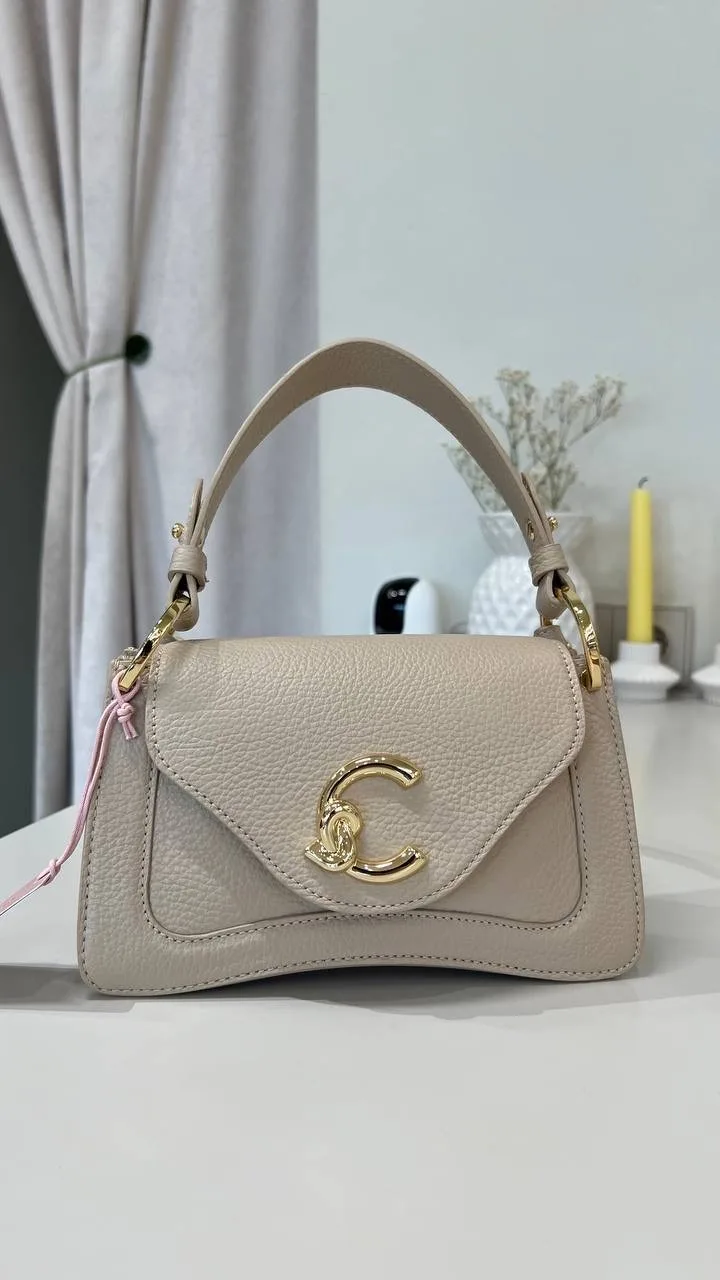 Coccinelle сумка 

19900₽ | 13.5*20.5
спец. цена!💚
Длинный ремешок в комплекте 124 см

ОФОРМИТЬ ЗАК