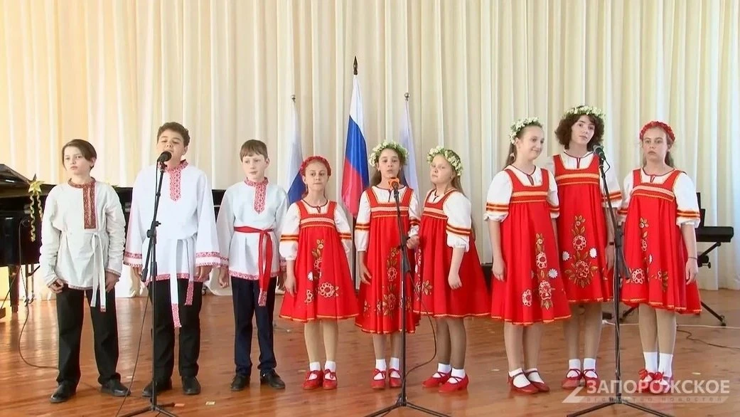 В Бердянской детской музыкальной школе имени В.Я. Сазоновой прошел отчетный концерт «Симфония весны»