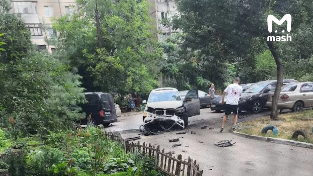 Машину офицера ВМС Украины взорвали утром в Одессе на улице Семёна Палия. 

Предварительно, взрывное