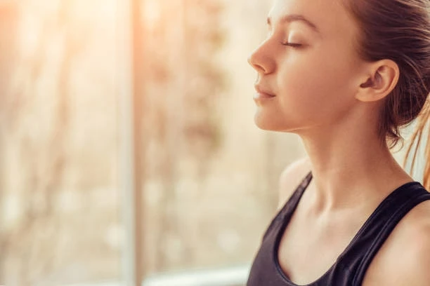 Дхьяна медитация 🧘‍♂

Одной из полезных медитаций из йоги является медитация на осознанность. Она с