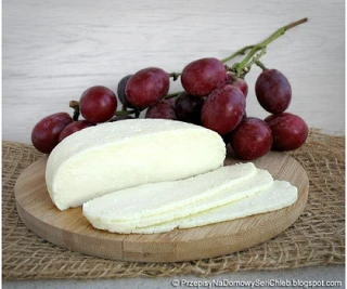Сыры из коровьего молока от пайщицы Китаевой Марии,Новосибирский район,с.Ленинское

Мария Китаева ра