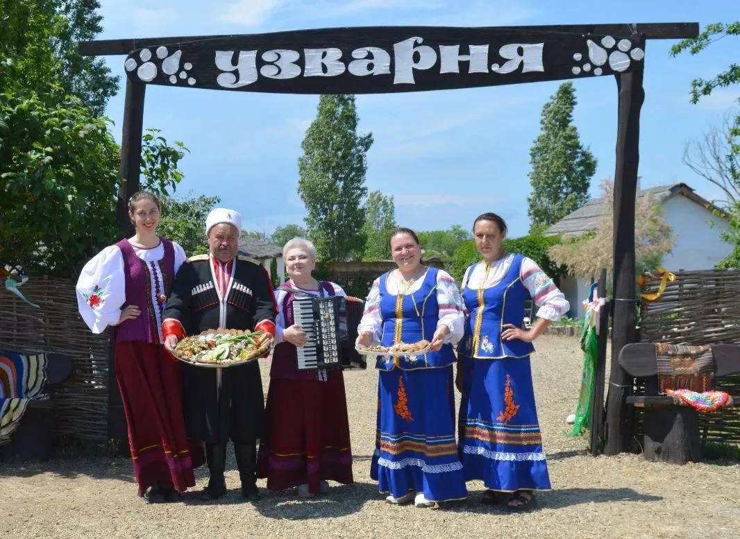 "Шашлыки и шашки", так назывался фестиваль в Атамани на прошедших выходных! В этот день, в казачьей 