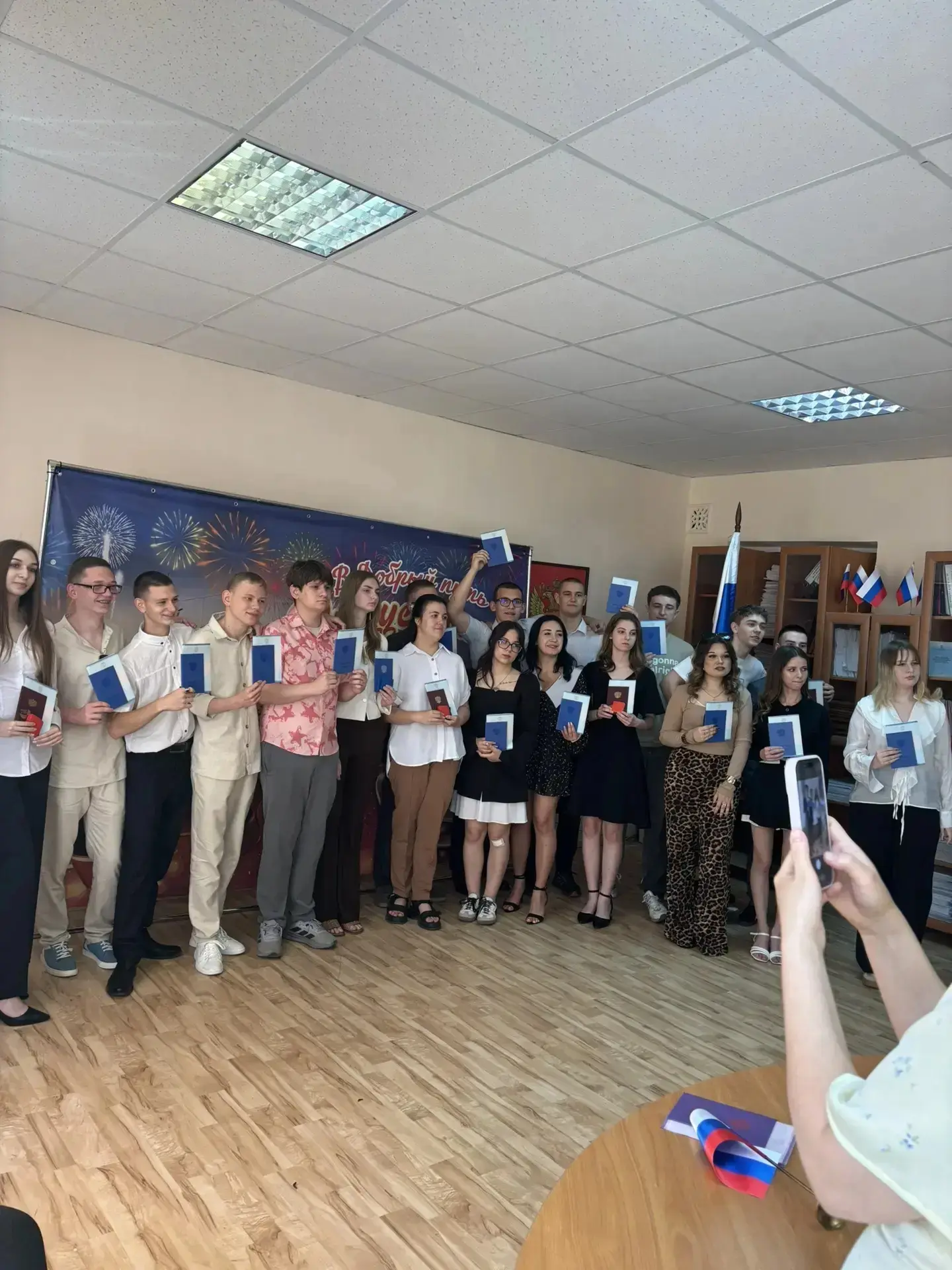 Миссия «Школьные годы» выполнена на все 💯! Наконец Вы официально стали выпускниками 2026 года! Это 