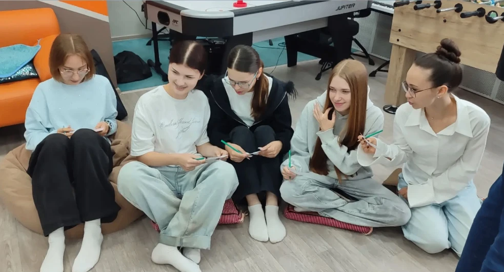 📚Отдыхаем от науки!🎓
Сегодня в профильных отрядах одиннадцатиклассников будущие инженеры и экономи