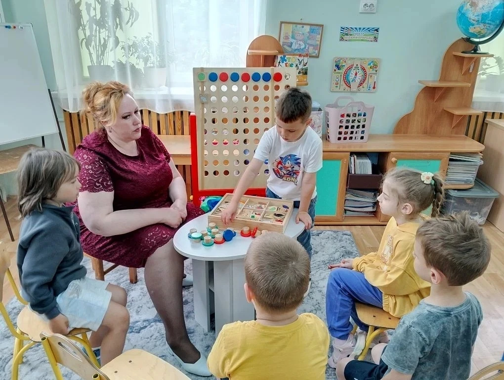 В рамках реализации проекта «Предшкола: стандарт детского сада» в МОУ «Дедовская СОШ 1» дошкольное о