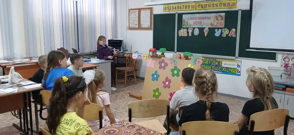 Отчетное мероприятие школьного театра «Театр кукол»

1 июня в пришкольном лагере "Ромашка" состоялся