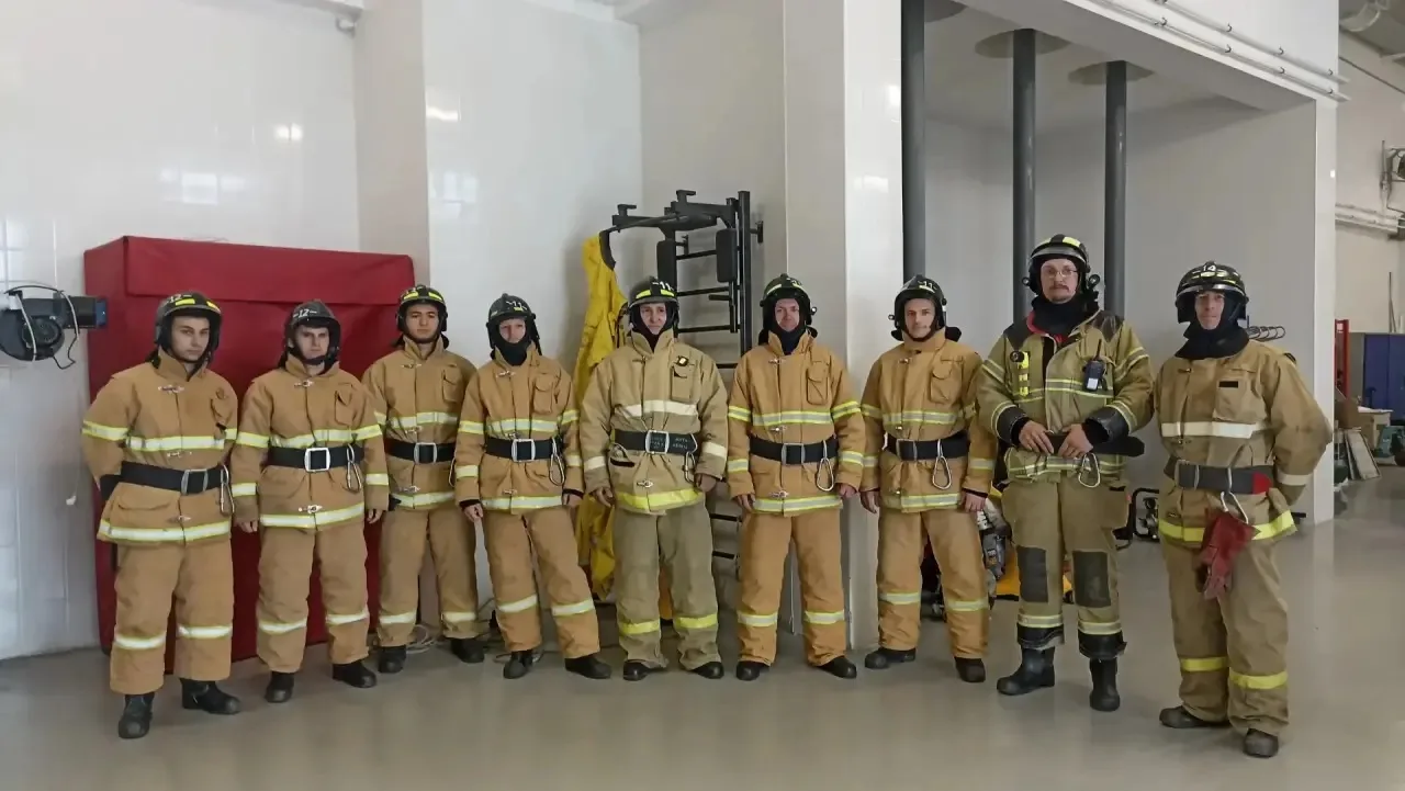 🏆 В Спасательной службе Севастополя наградили победителей конкурса «Лучший по профессии»

В Спасате