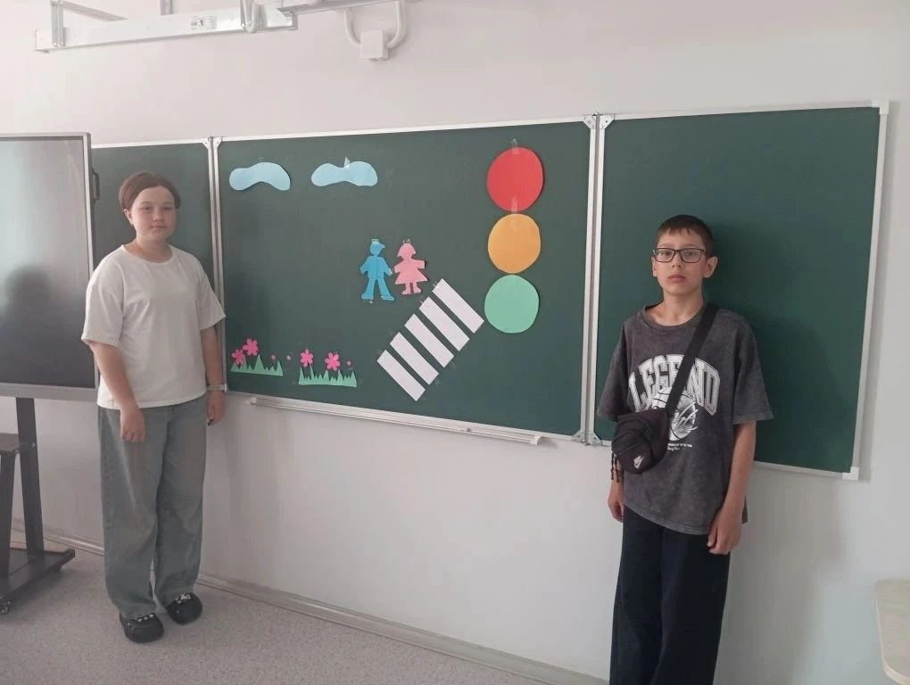 Сегодня в нашем лагере прошел важный день, посвященный правилам дорожного движения. Мы вспомнили, ка
