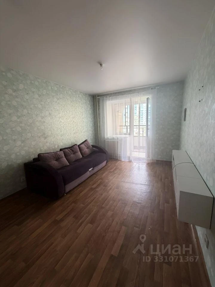 Сдам без посредников: 1-комнатная квартира, 35м²
Цена: 25000
Адрес: Красноярск, Свердловский р-н, ул