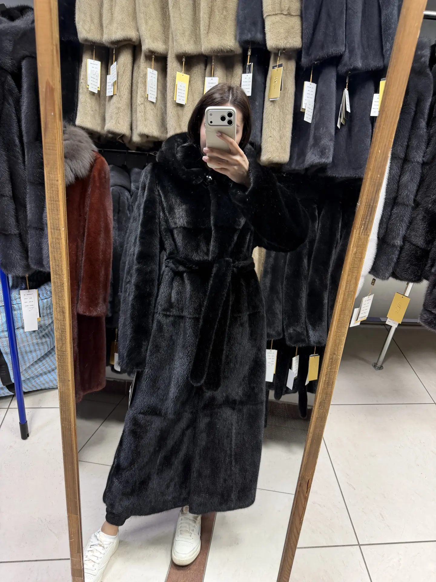 Создала отдельный канал с каталогом норковых шуб 🤍

🔗 https://max.ru/join/AOsDpM2Nlkb5RaUk97u_ByUZ