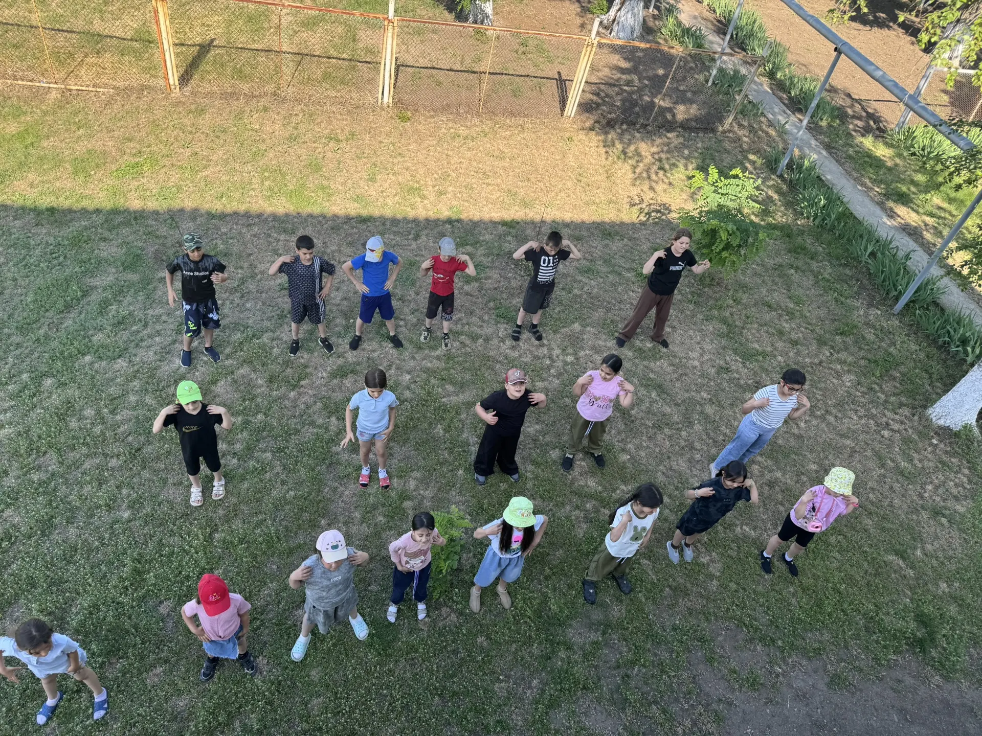 🌟 Дорогие родители, ребята, друзья школы и все, кто следит за нашими приключениями! 🎉

С огромным 