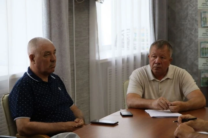 10 июня 2026 года в УСХиП Апастовского района прошло совещание пчеловодов,агрономов и руководителей 