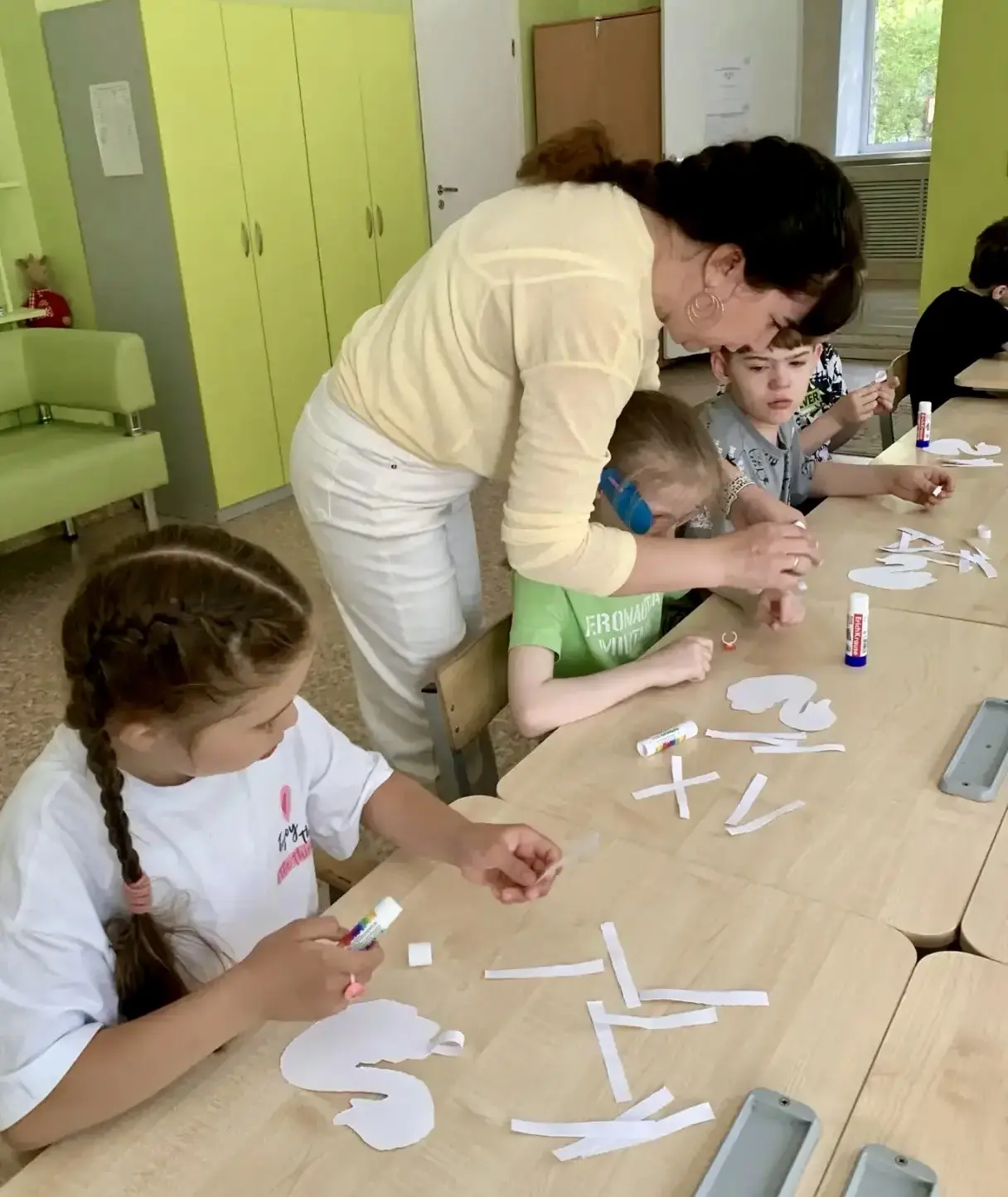 ДЕНЬ УЛЫБОК 😊

Летний день в лагере - это словно волшебная шкатулка, полная сюрпризов и ярких момен