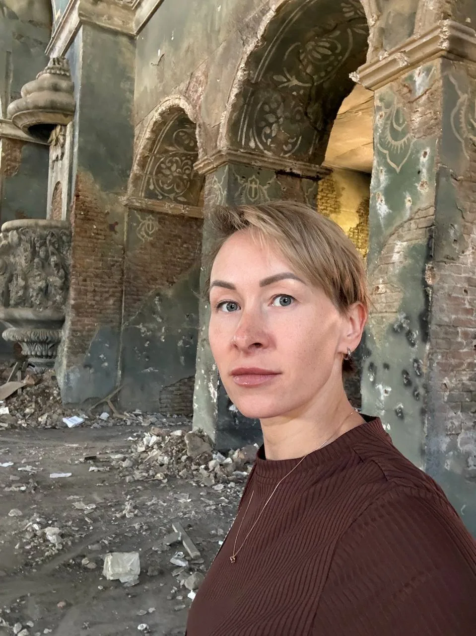 Приехали на экскурсию а парк Москино. Это ВАУ, конечно. Потом покажу фото, пошла слушать
