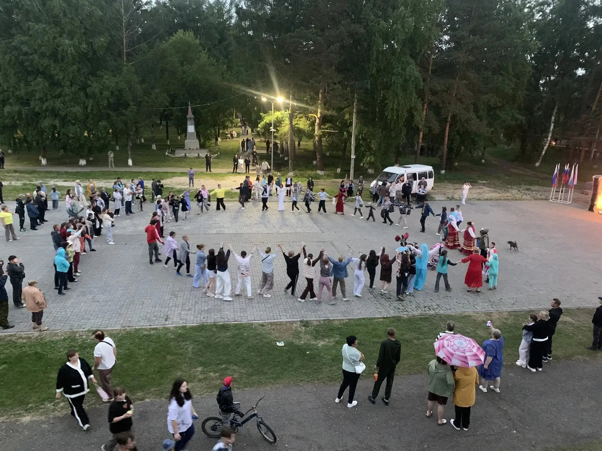 Танцует вся Россия! 🇷🇺✨

В Тисульском муниципальном округе прошла невероятно яркая программа «Этно