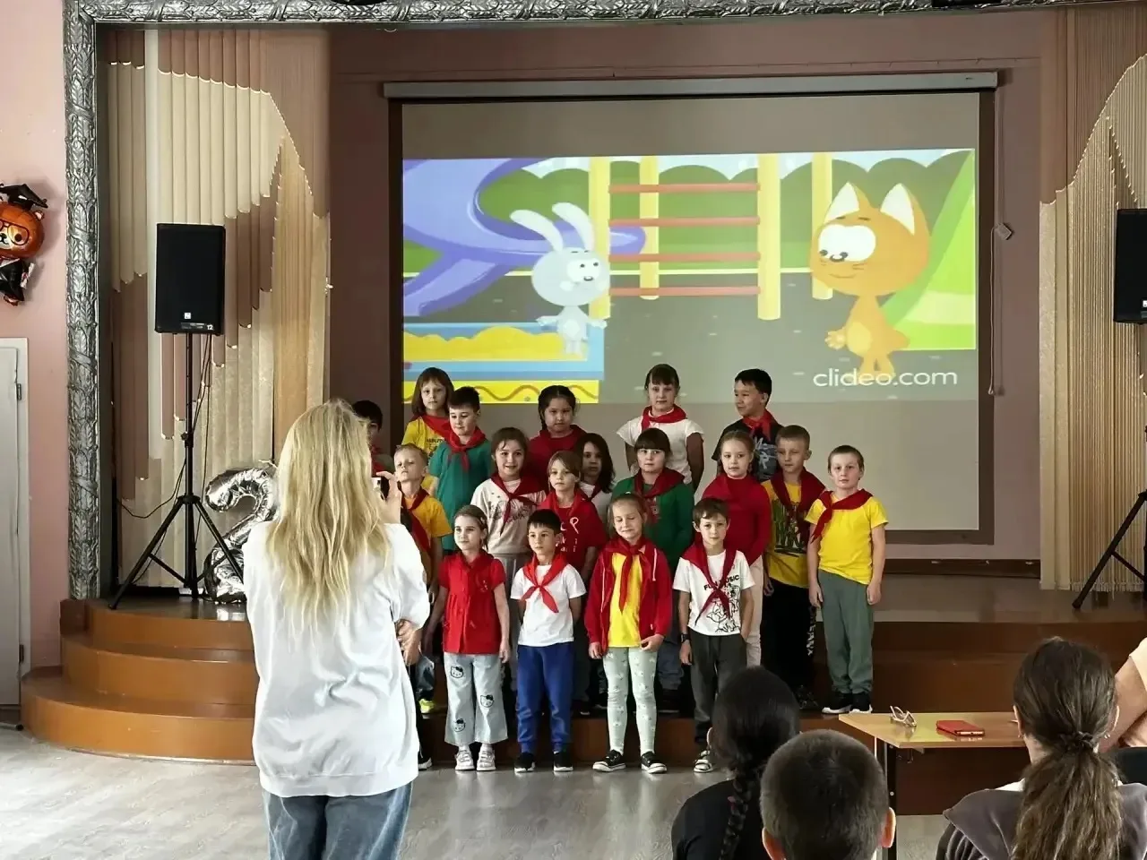 Сегодня в городском лагере при МАОУ школе №1 прошёл ещё один яркий день морского путешествия! ⚓🌊  
