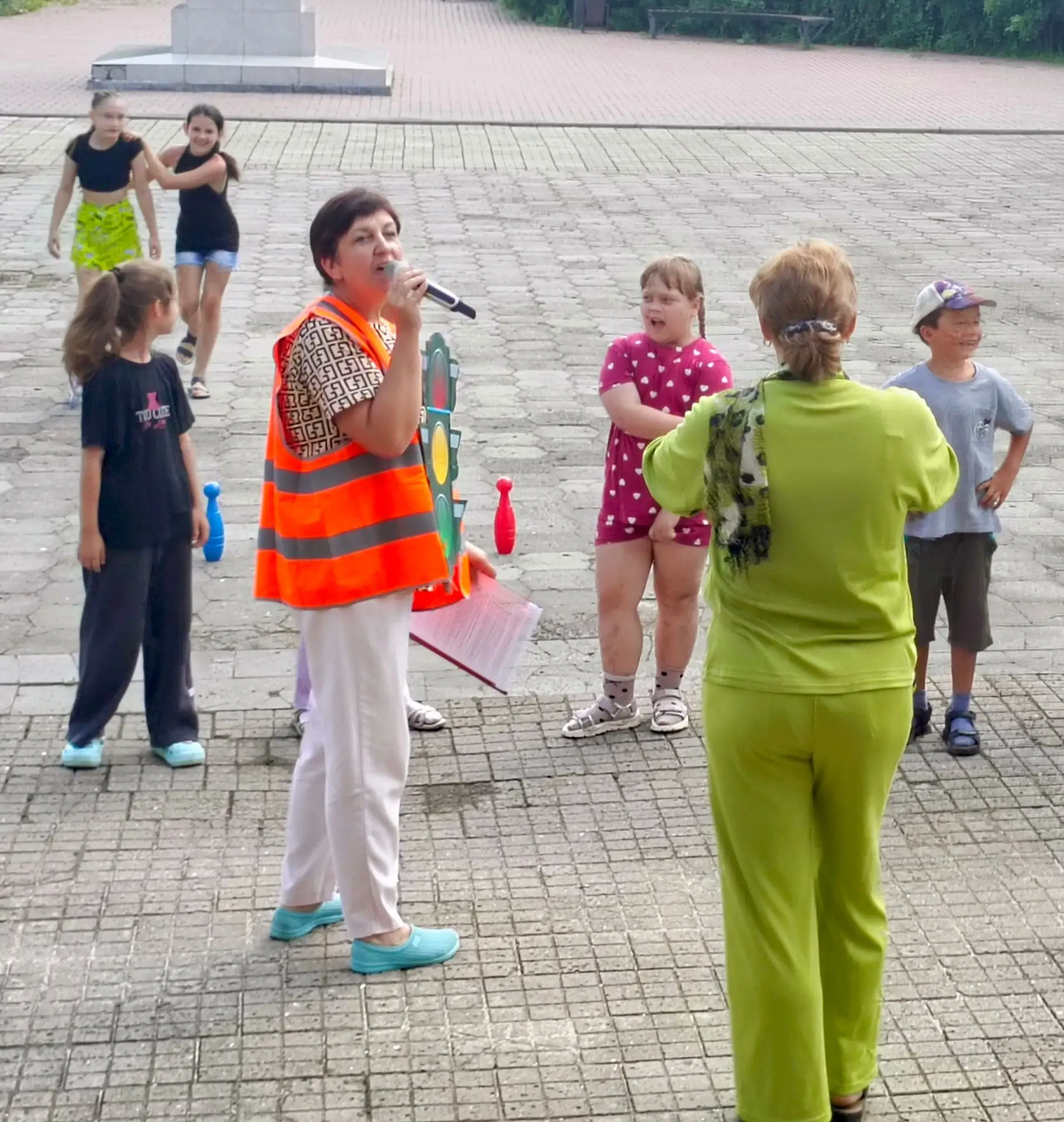 Сегодня ребята культурно досуговой площадки приняли участие в познавательной программе "Дорожные при