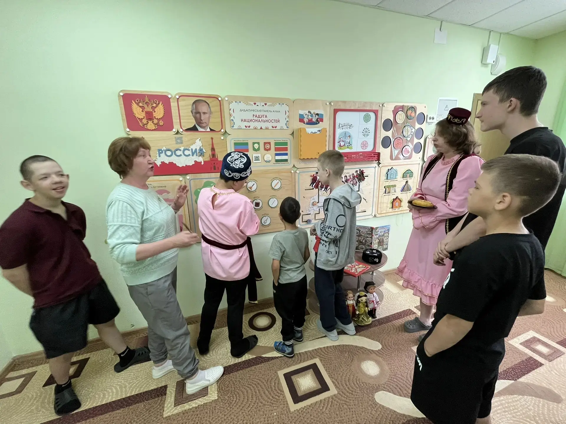 В стенах ГАУСО РЦДПОВ «Радость» царила атмосфера настоящего праздника! В рамках празднования Года на