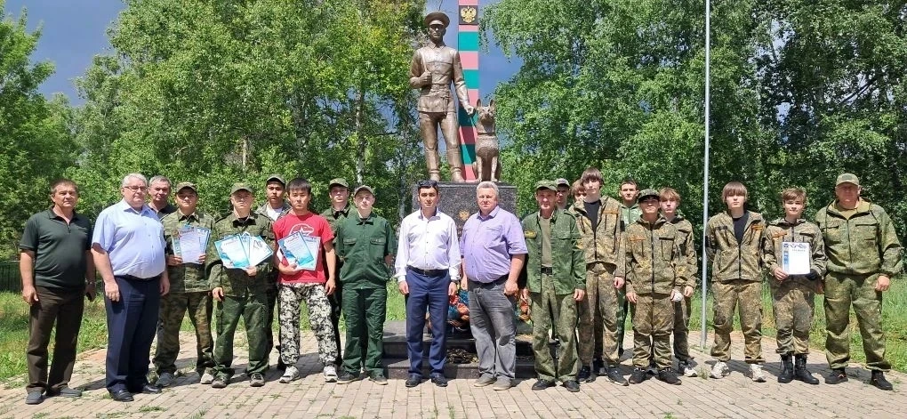 10.06.2026 г на стадионе "Юность" с. Асекеево состоялись учебные сборы учащихся 10-х классов. 📸🏃‍♀