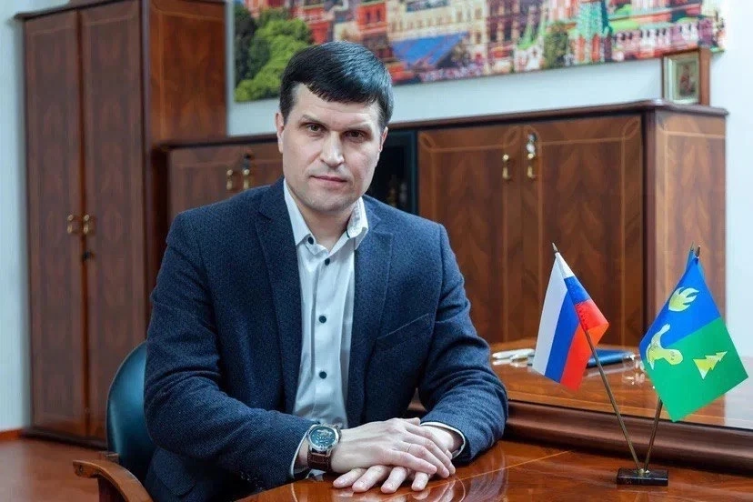 Уважаемые земляки!

Сегодня мы отмечаем День России, День Советского района и День города Советский!
