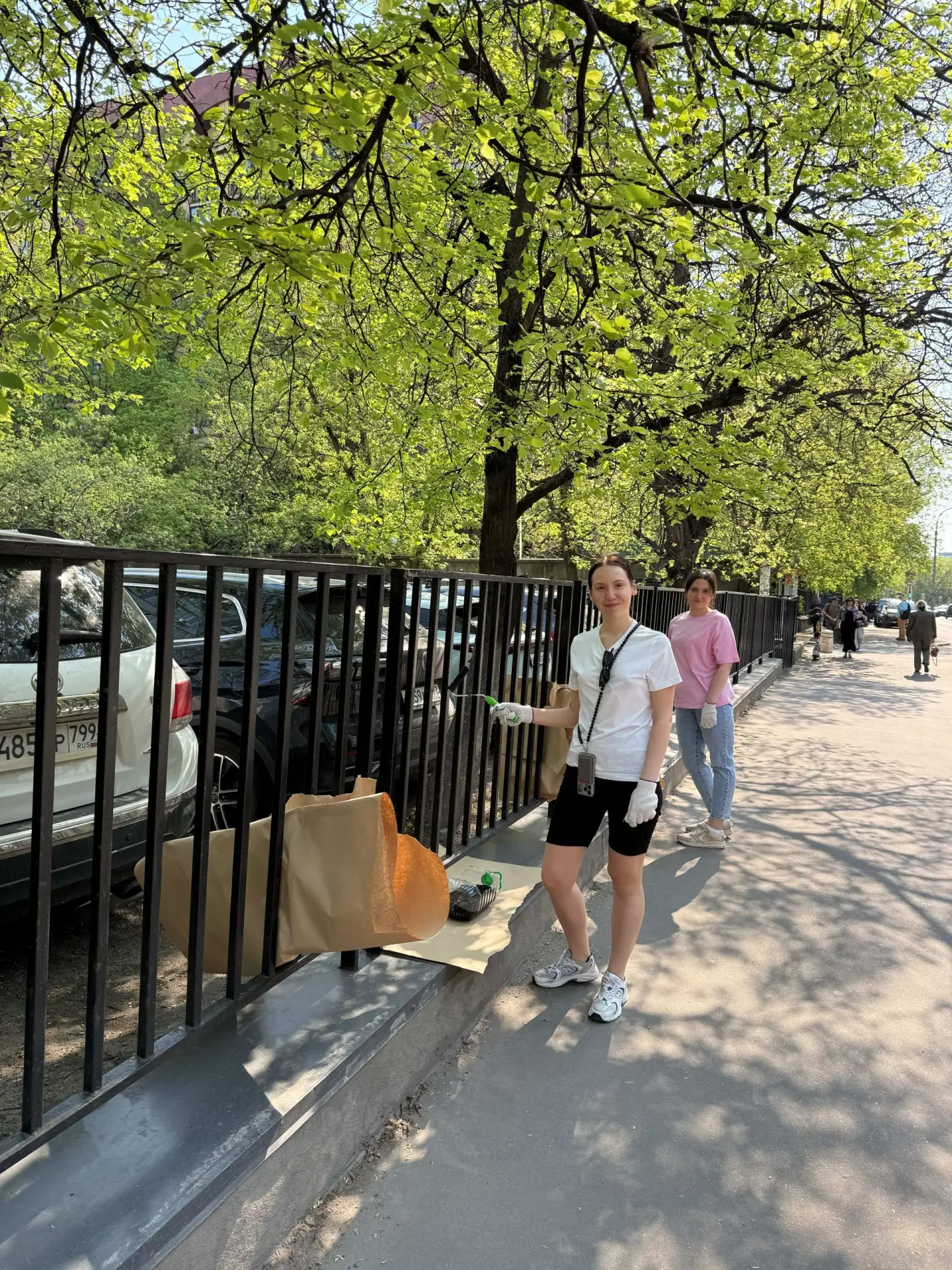 🧹 Субботник в Гидроспецгеологии

🏢 7 мая на территории нашей организации прошёл традиционный весен