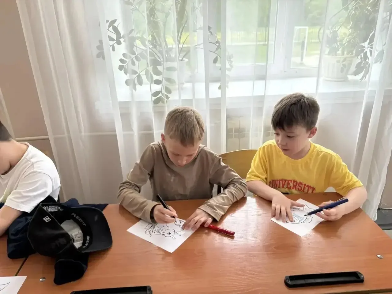 Сегодня ребята, отдыхающие в ЛДП «Ромашка»,окунулись в мир культуры и поэзии, в творчество А.С.Пушки