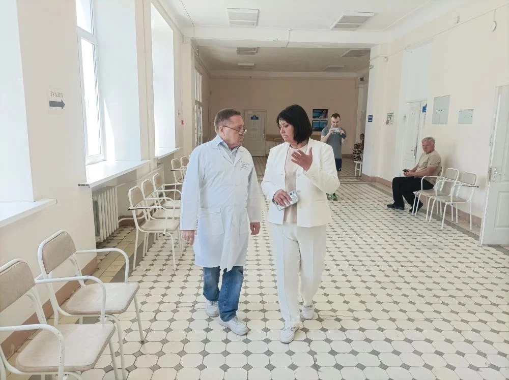 Ирина Жукова содействует улучшению условий оказания медицинской помощи в городе Шахты
⁣
Депутат Зако