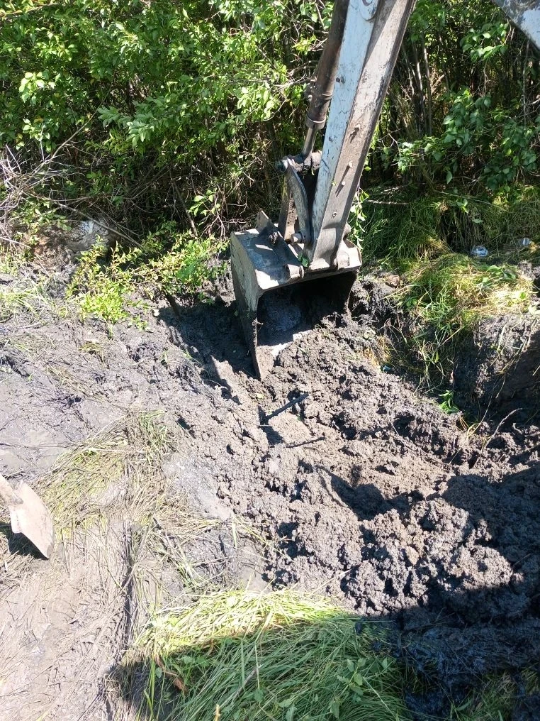 Ремонт водопровода п. Заречный ул. Красноармейская.