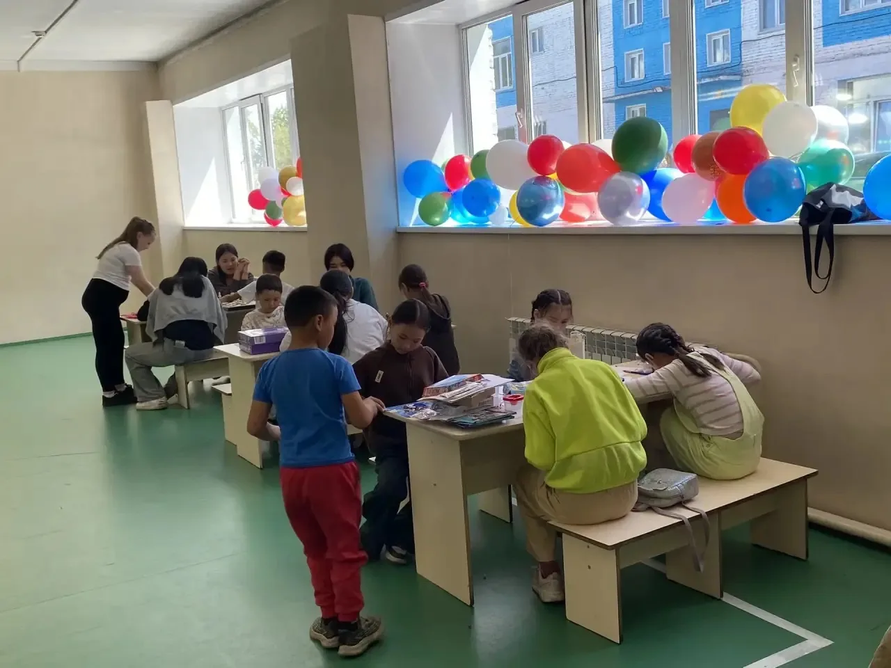 Ура, лето началось! ☀️ Сегодня, 1 июня, наш пришкольный лагерь «Улыбай-ка» официально открыл свои дв