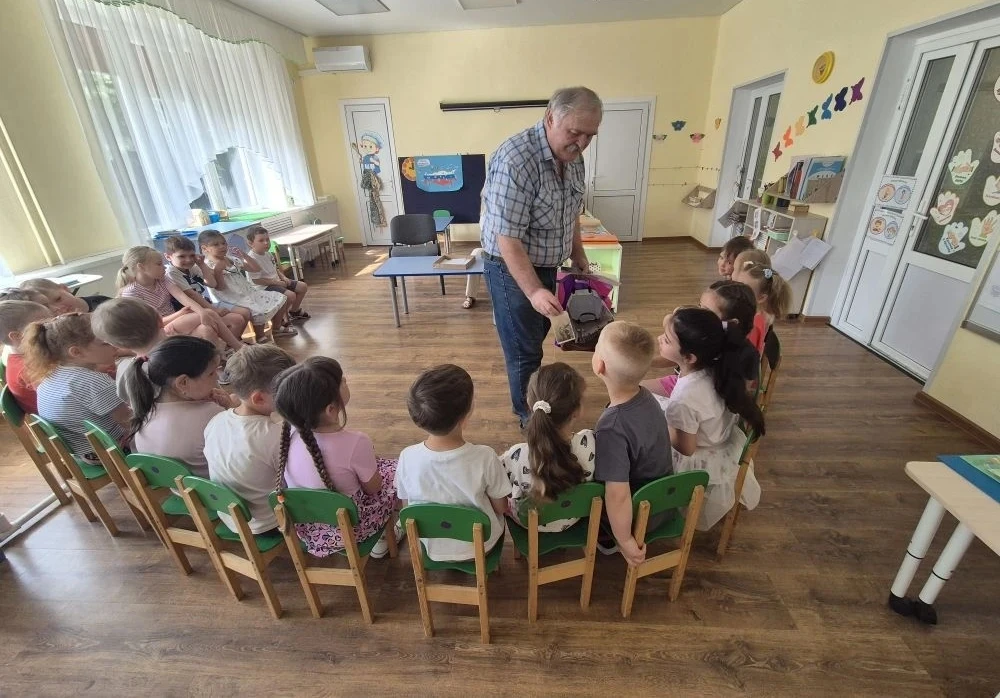🌟 В рамках программы "Кубанское долголетие"  у старших дошкольников в гостях был дедушка Баркал Али