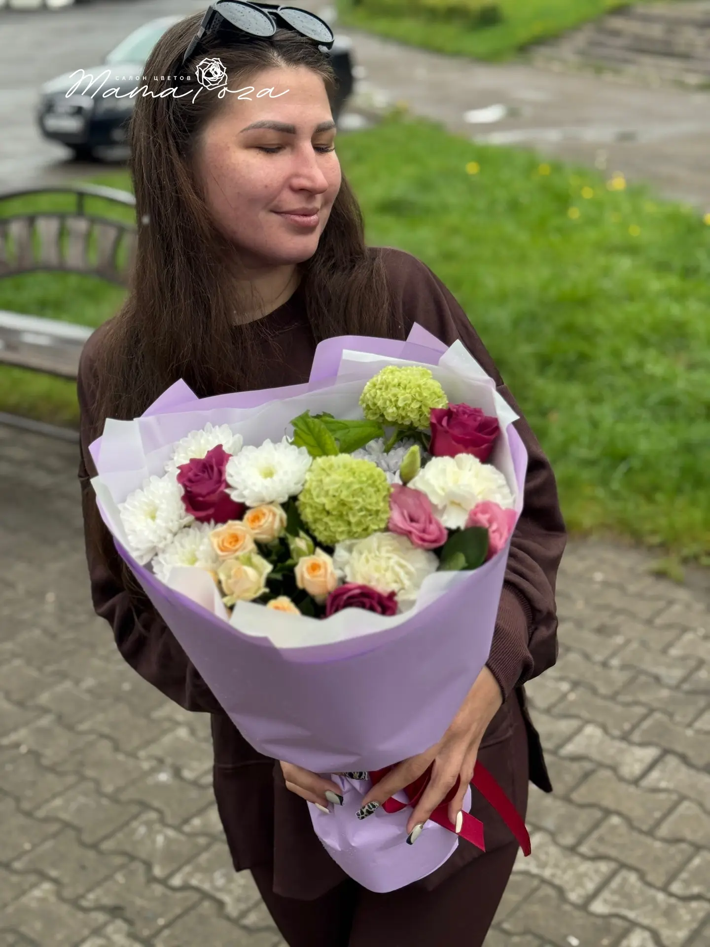 «Букет для меня. Букет только мой» 🤍

Знаешь это чувство, когда несешь его сама, прижимаешь к груди