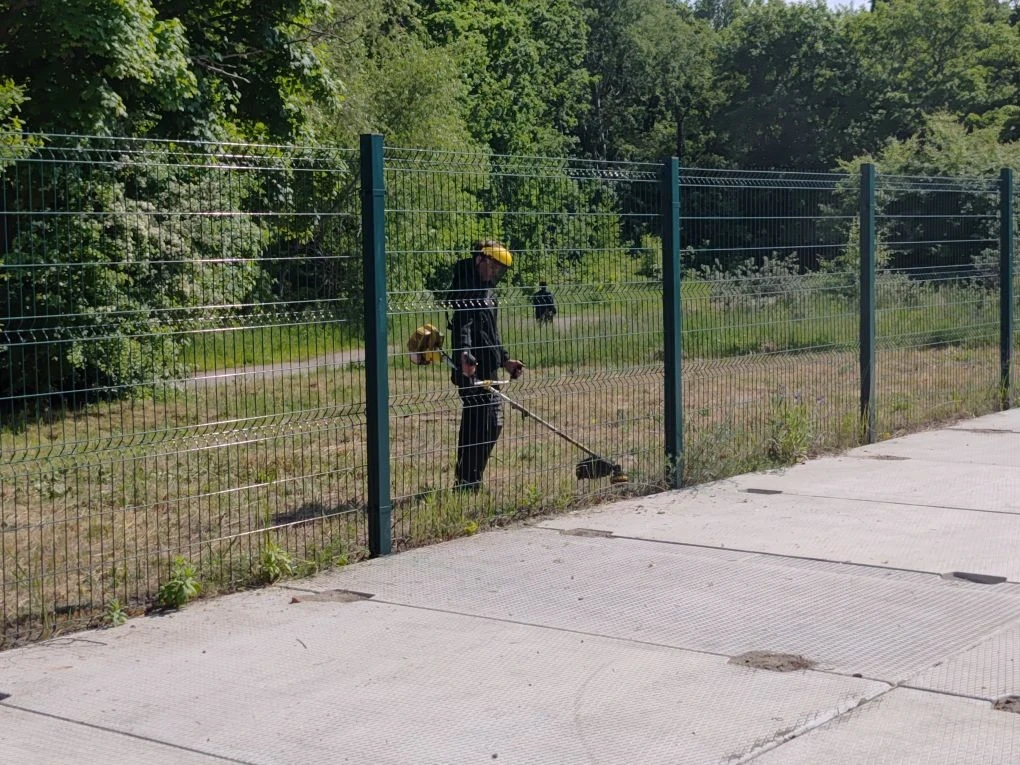 ⚡⚡Понедельник традиционно встретили с заботой о городе: с первыми лучами солнца на уборку улиц город