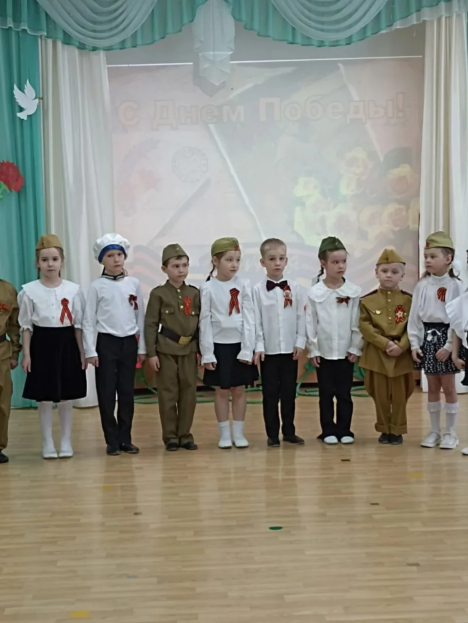 5 мая в нашем детском саду царила особая, торжественная атмосфера. В преддверии великого праздника —