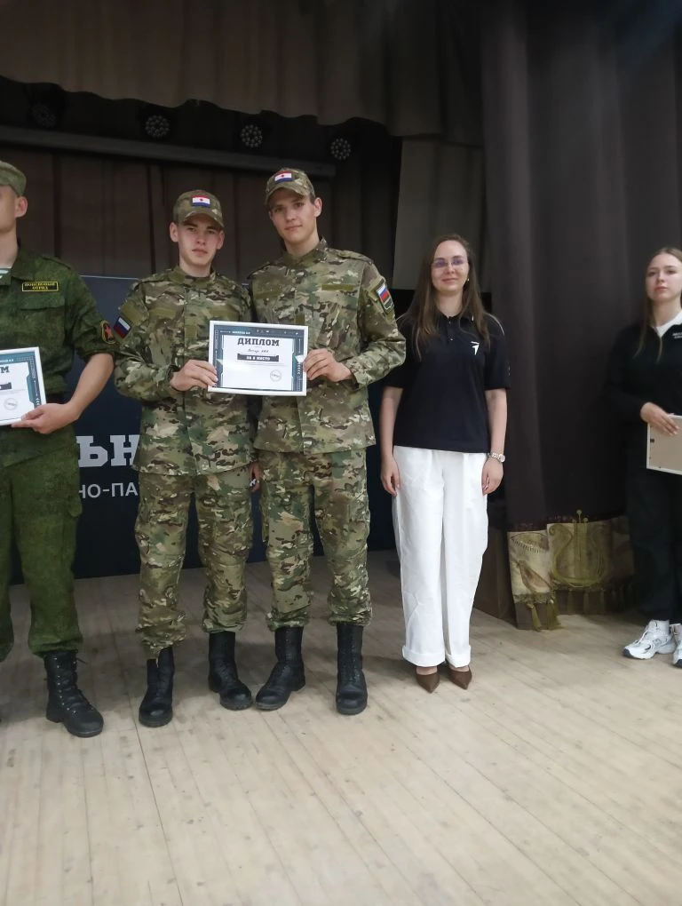 Серебро в копилке по штурмовикам! 🥈

Зайцев Роман и Василий Кривцов заняли второе место среди штурм