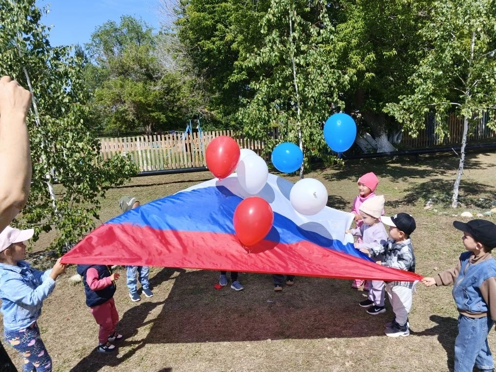 🇷🇺12 июня наша страна праздновала День России. Новогригорьевский сельсовет не остался в стороне: в