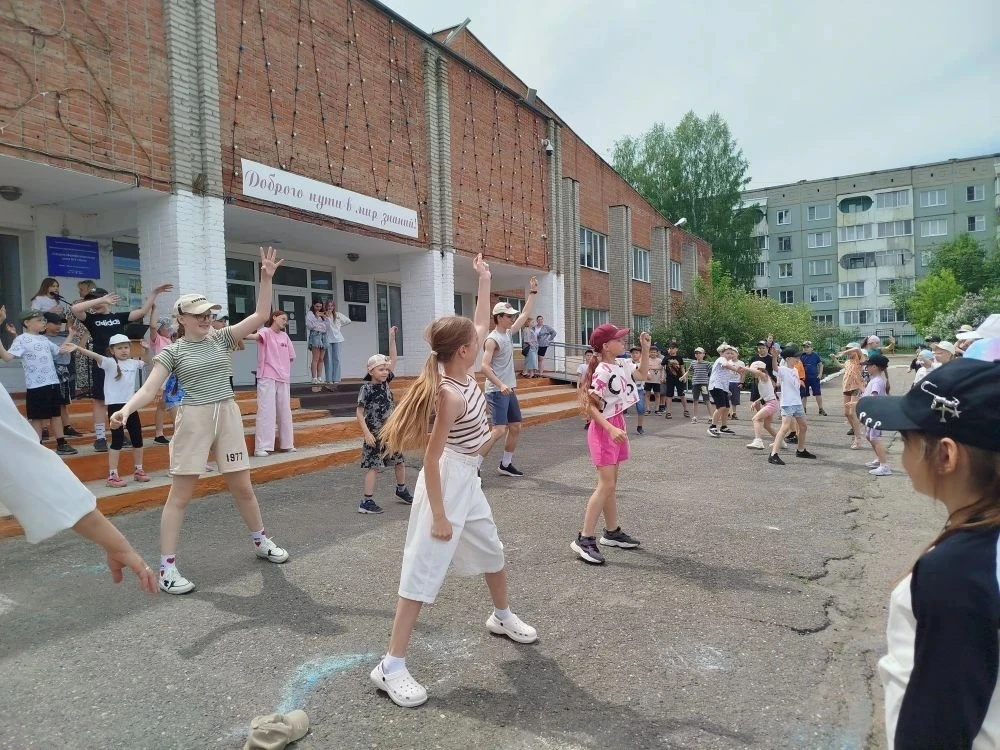 **💃 Держи ритм! Как прошёл наш танцевальный марафон в Академии Волшебников 🕺**

8 июня в нашем лаг